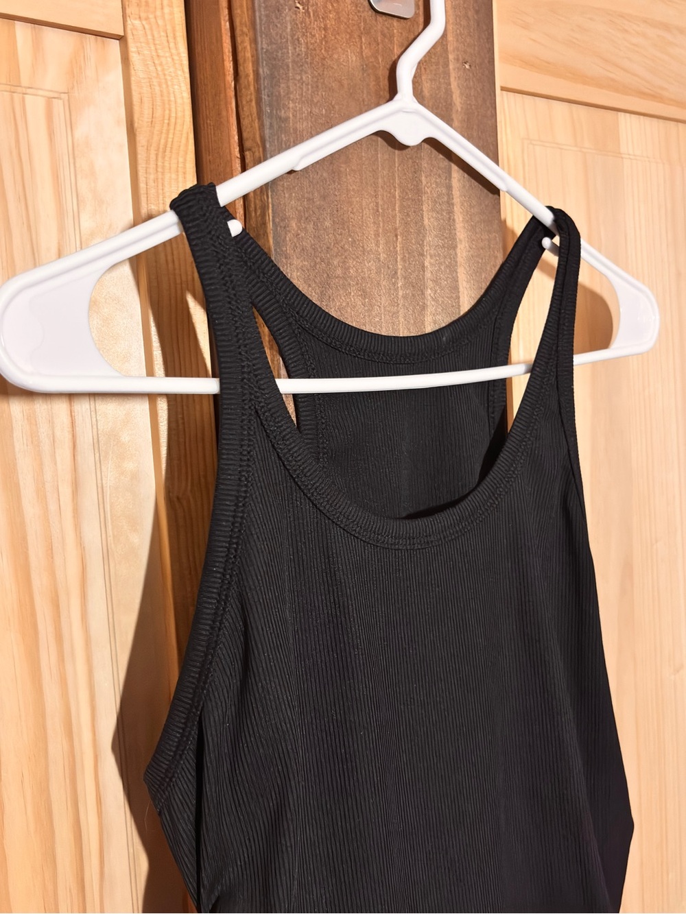 Ribbed Tank Top - Picture 3 of 8